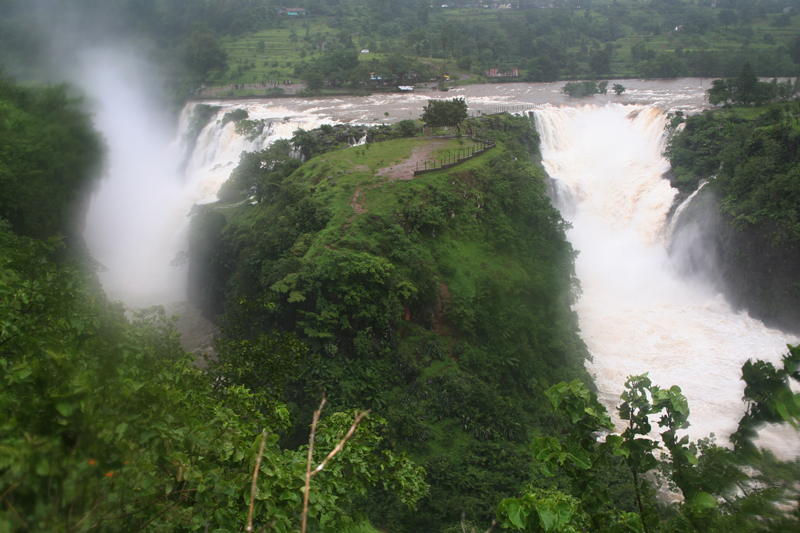 randha waterfall